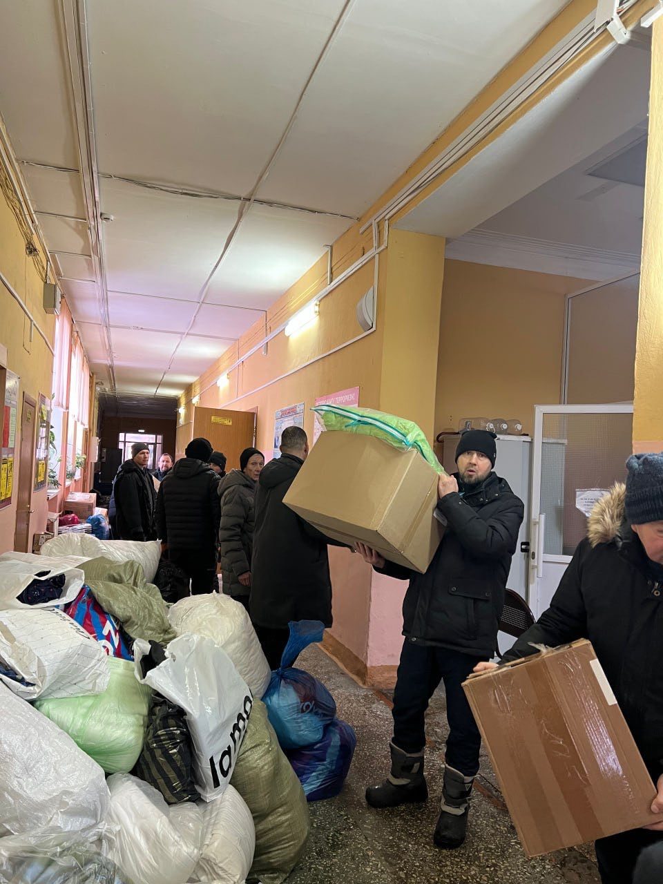 Сбор гуманитарной помощи